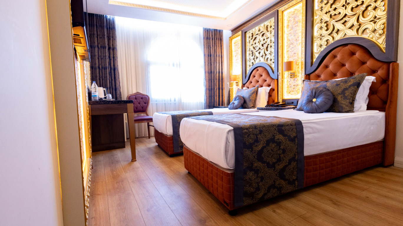 Deluxe Double or Twin Room