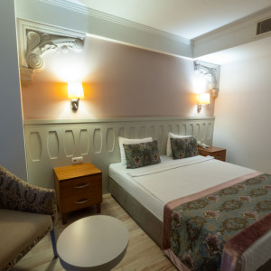 Economy Room