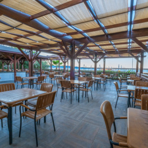 Pool Bar