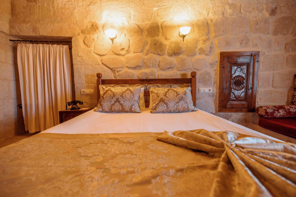 Mithra Cave Hotel