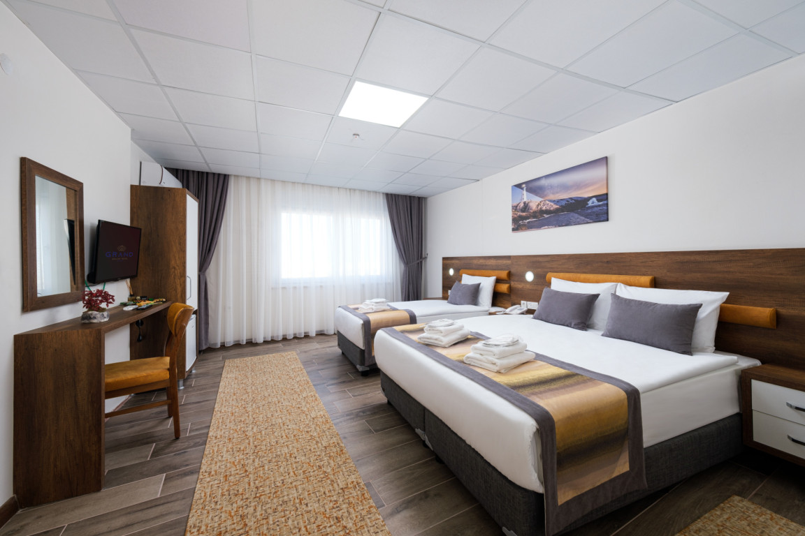 Deluxe Triple Room