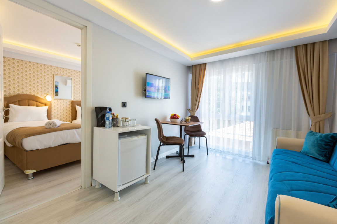 Comfort Triple Room (City View)