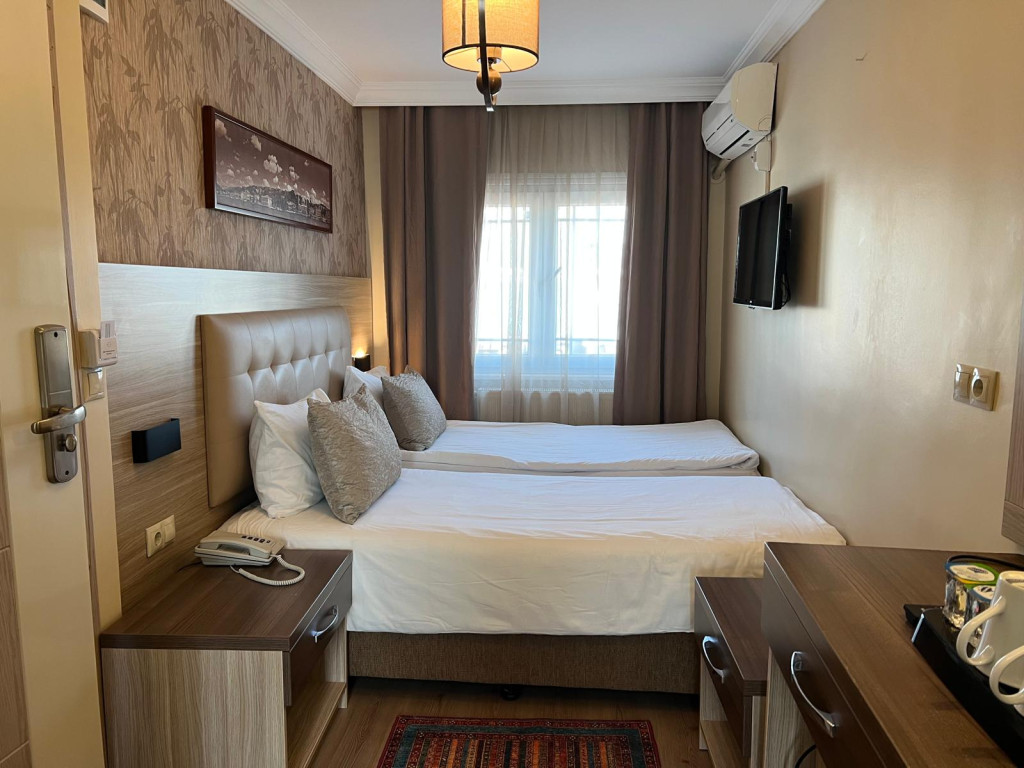 Economy Twin Room