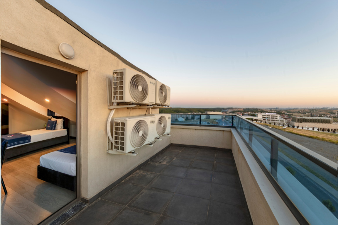 The Great Airport Hotel