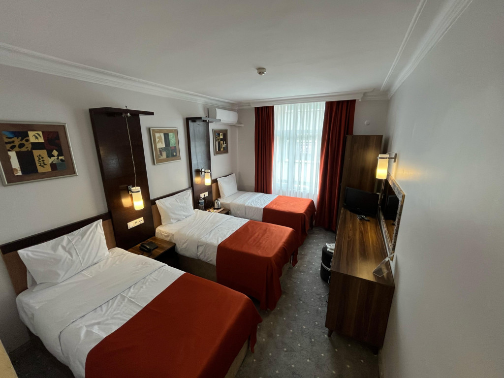 Triple Room