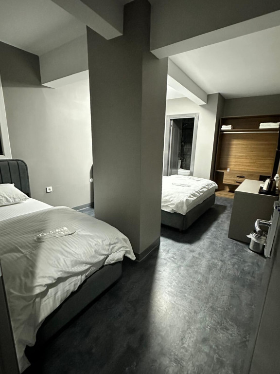Mir Palace Hotel