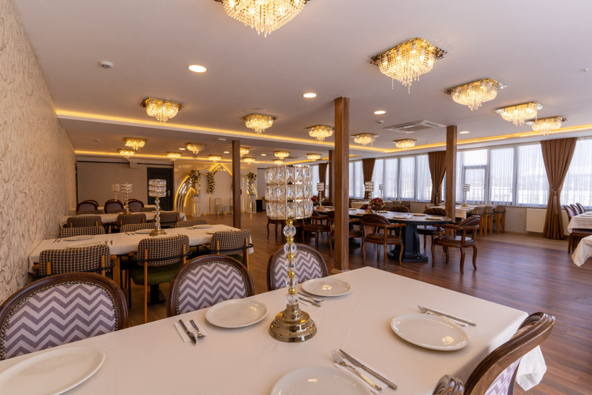 Nikopolis Hotel