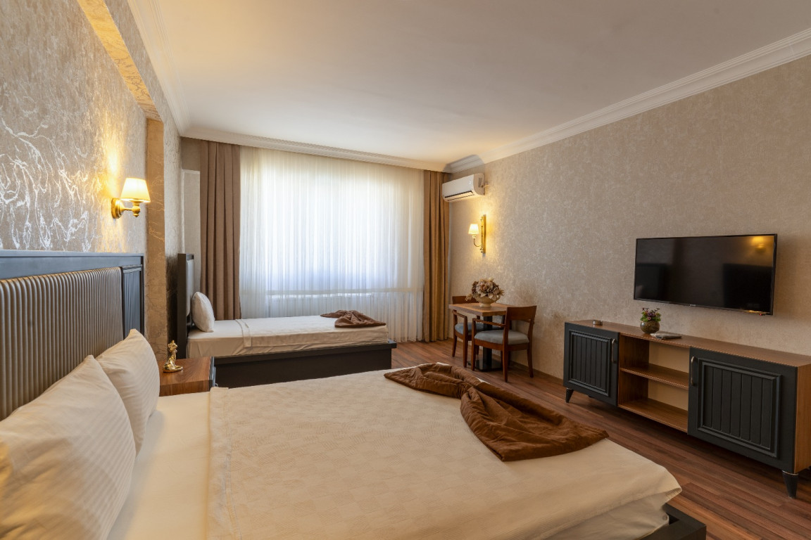 Nikopolis Hotel