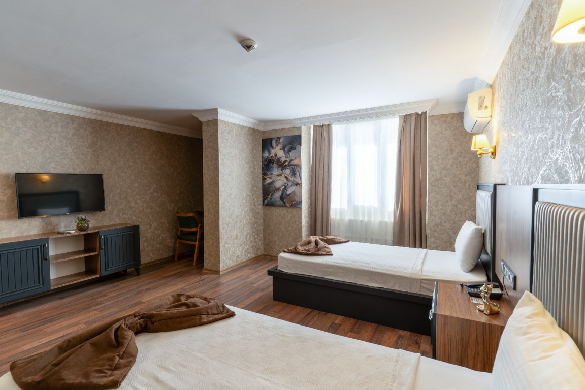 Nikopolis Hotel