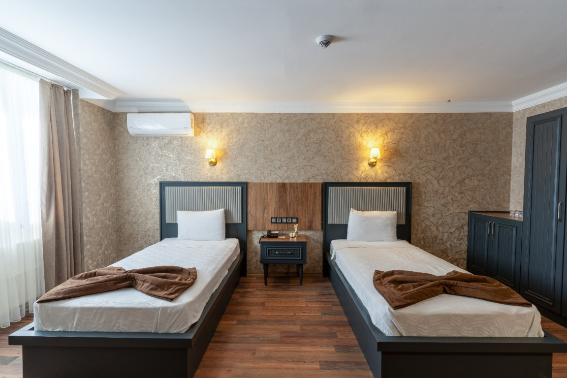 Nikopolis Hotel
