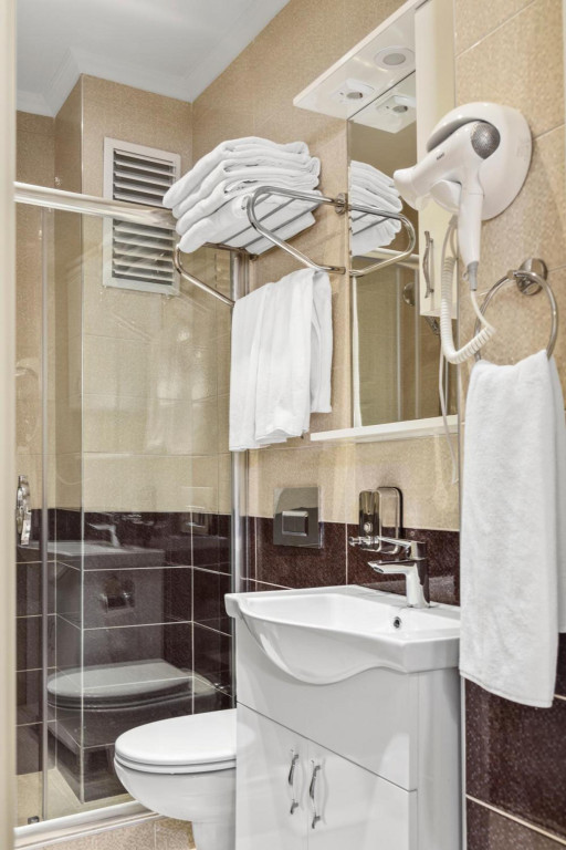 Modern Suites