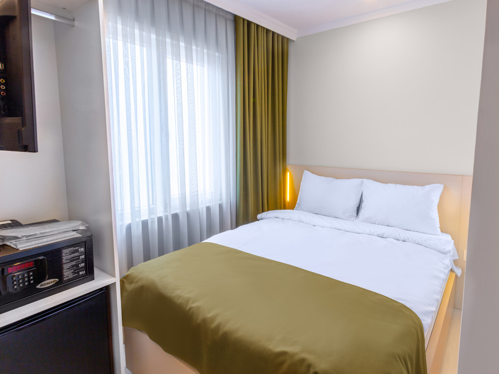 Economy Double Room