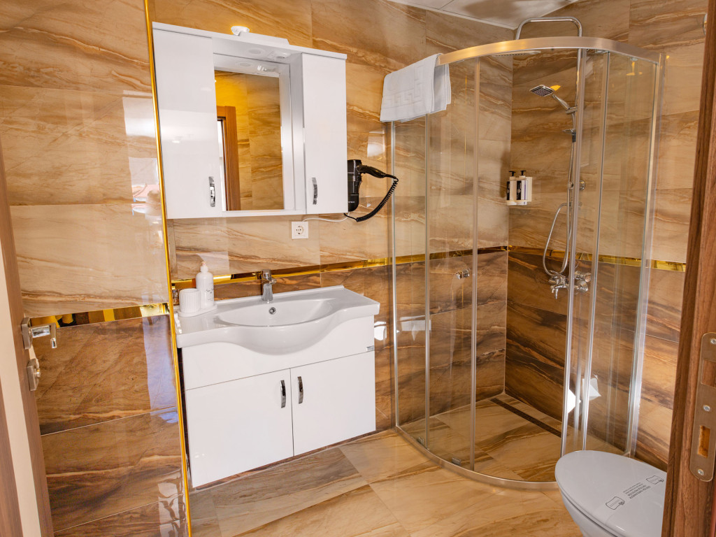 Quinnova Hotel