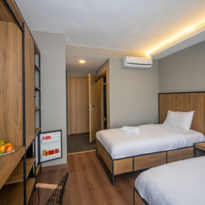 Deluxe Family Room
