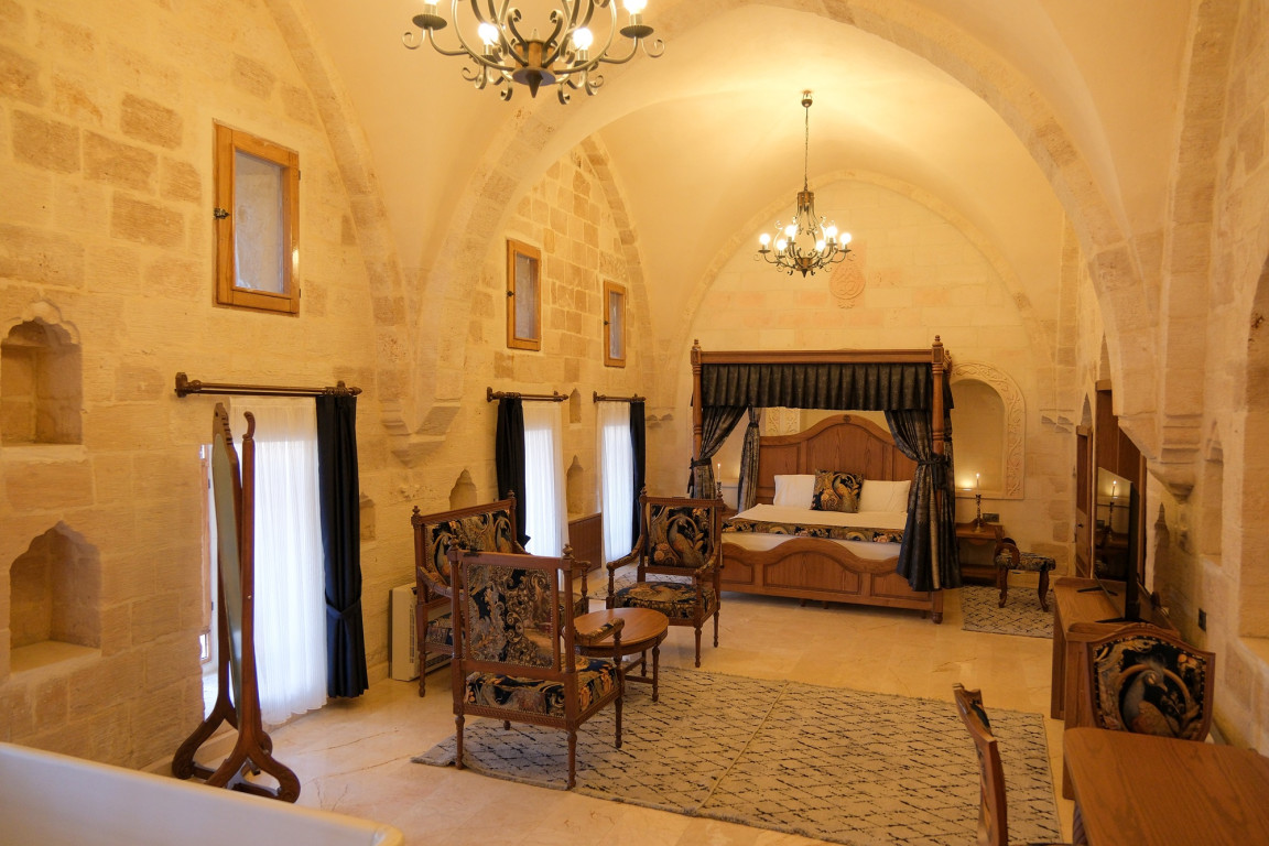 Honeymoon Room