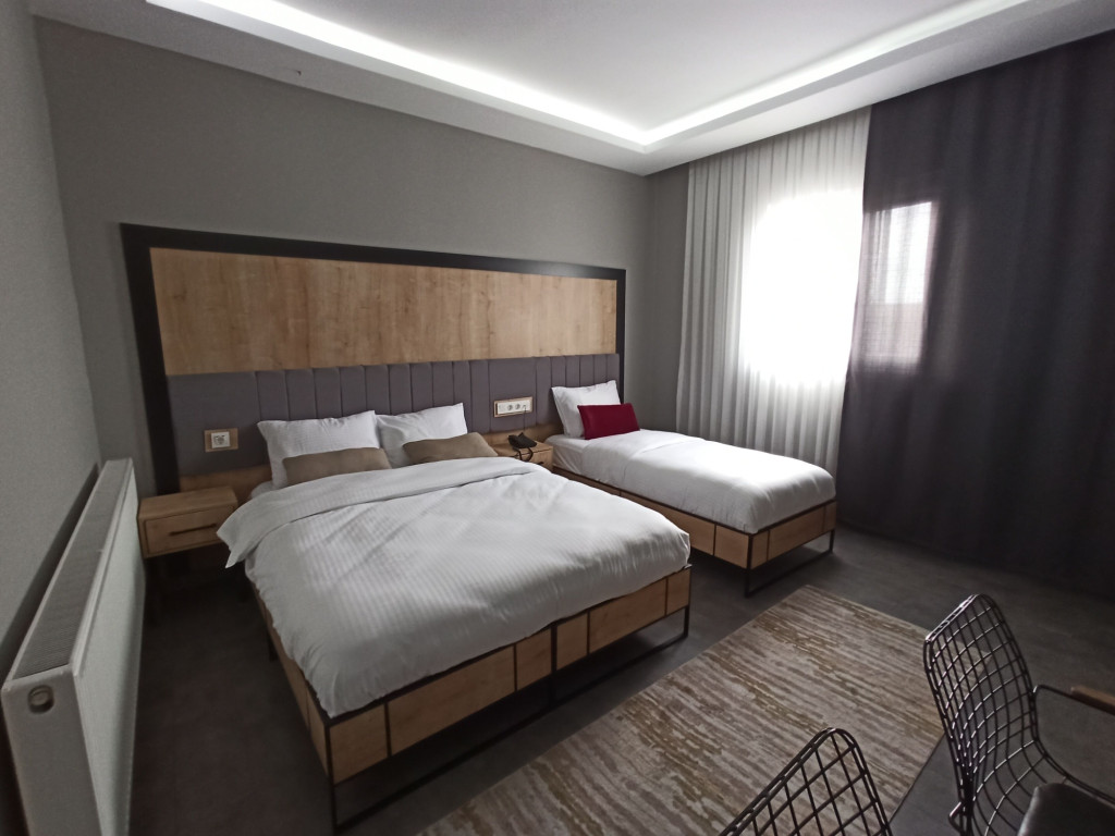 Deluxe Family Room