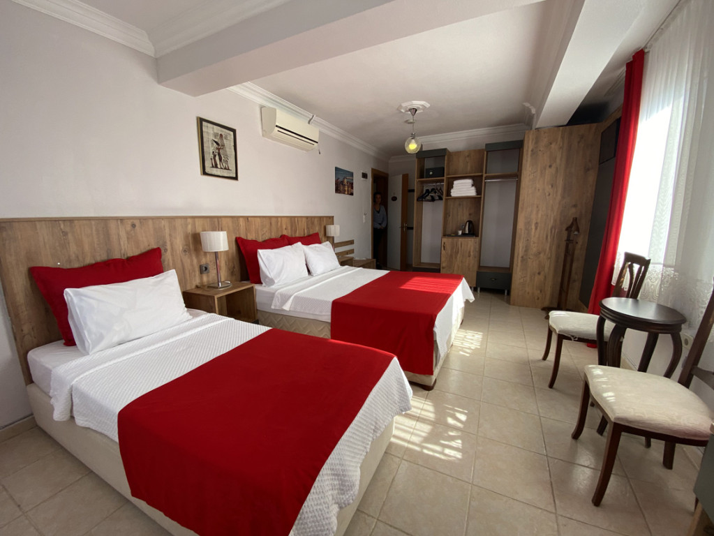 Mercan Deluxe Triple Room Sea View