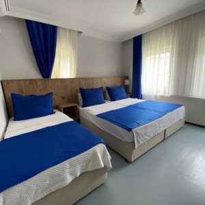 Safir - Lapis Standard Triple Room