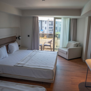 Avia Resort Hotel & Spa