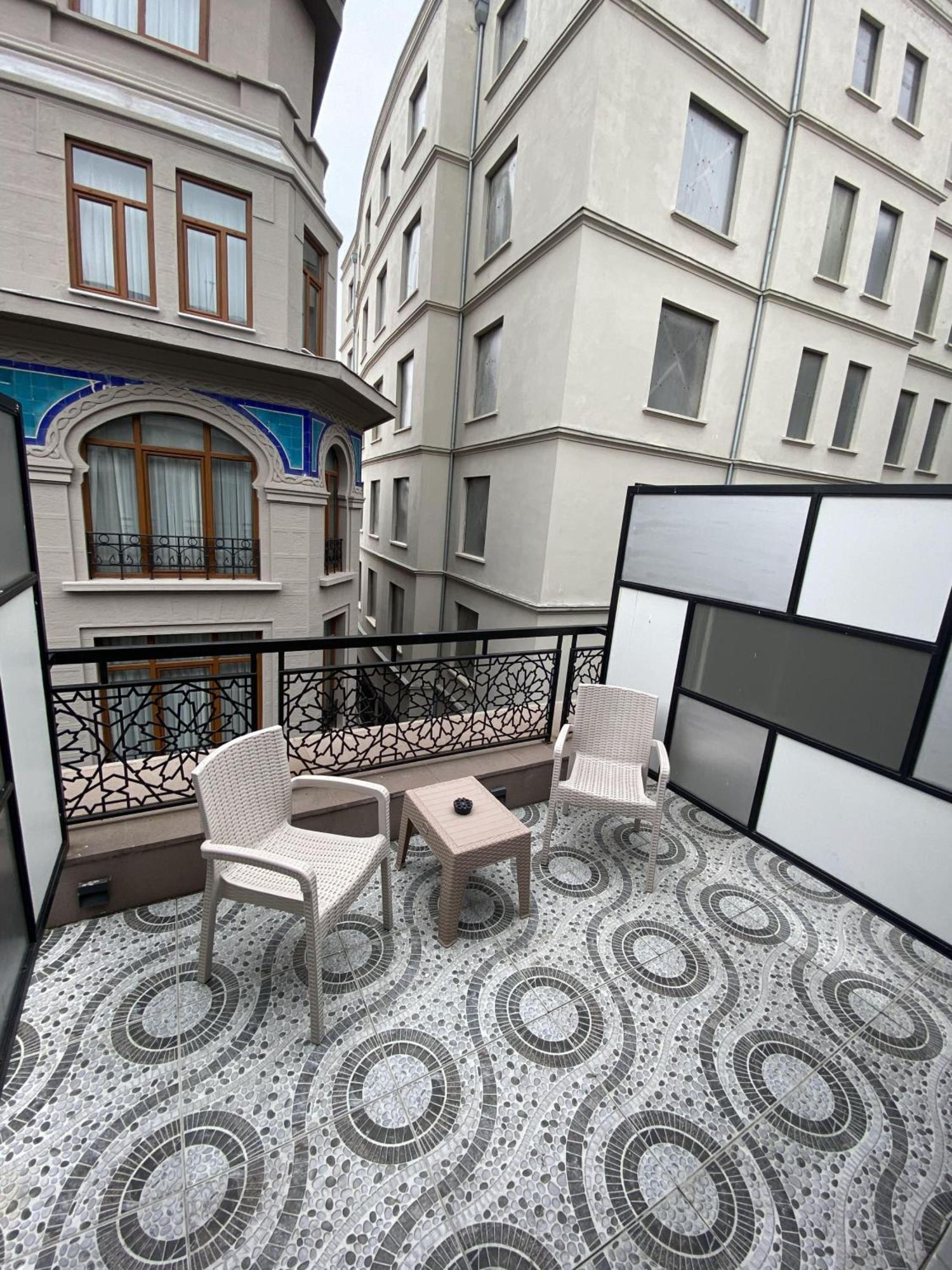 Superior Room With Balcony