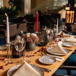 Lobby & Cafe Restaurant