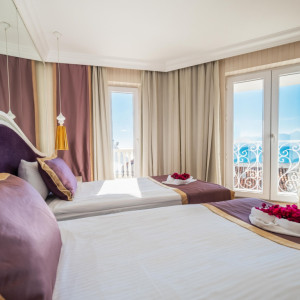 Standard Room with Partial Sea View