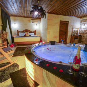 King Suite with Jacuzzi