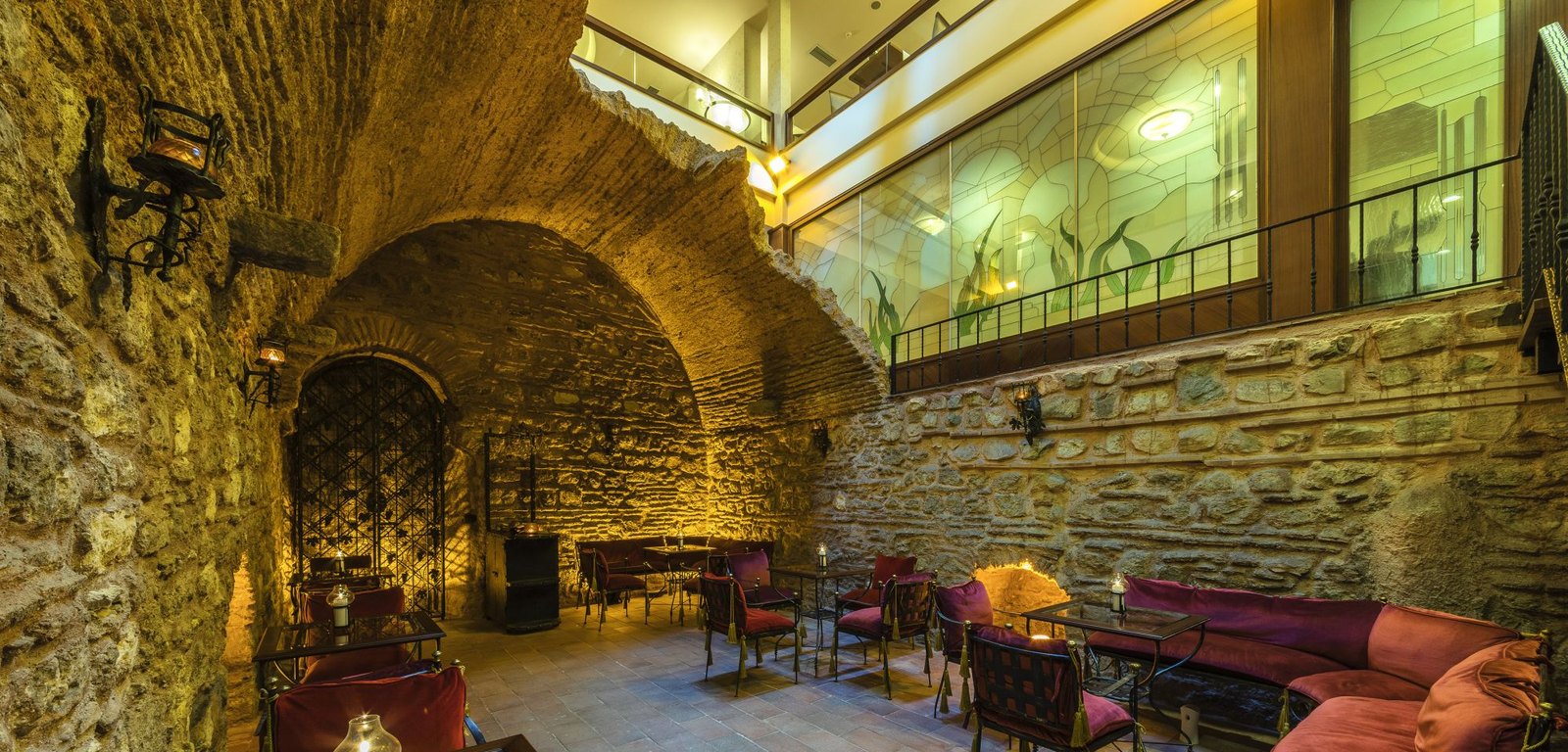 Hotel en Estambul con cisterna bizantina: cenar dentro del restaurante